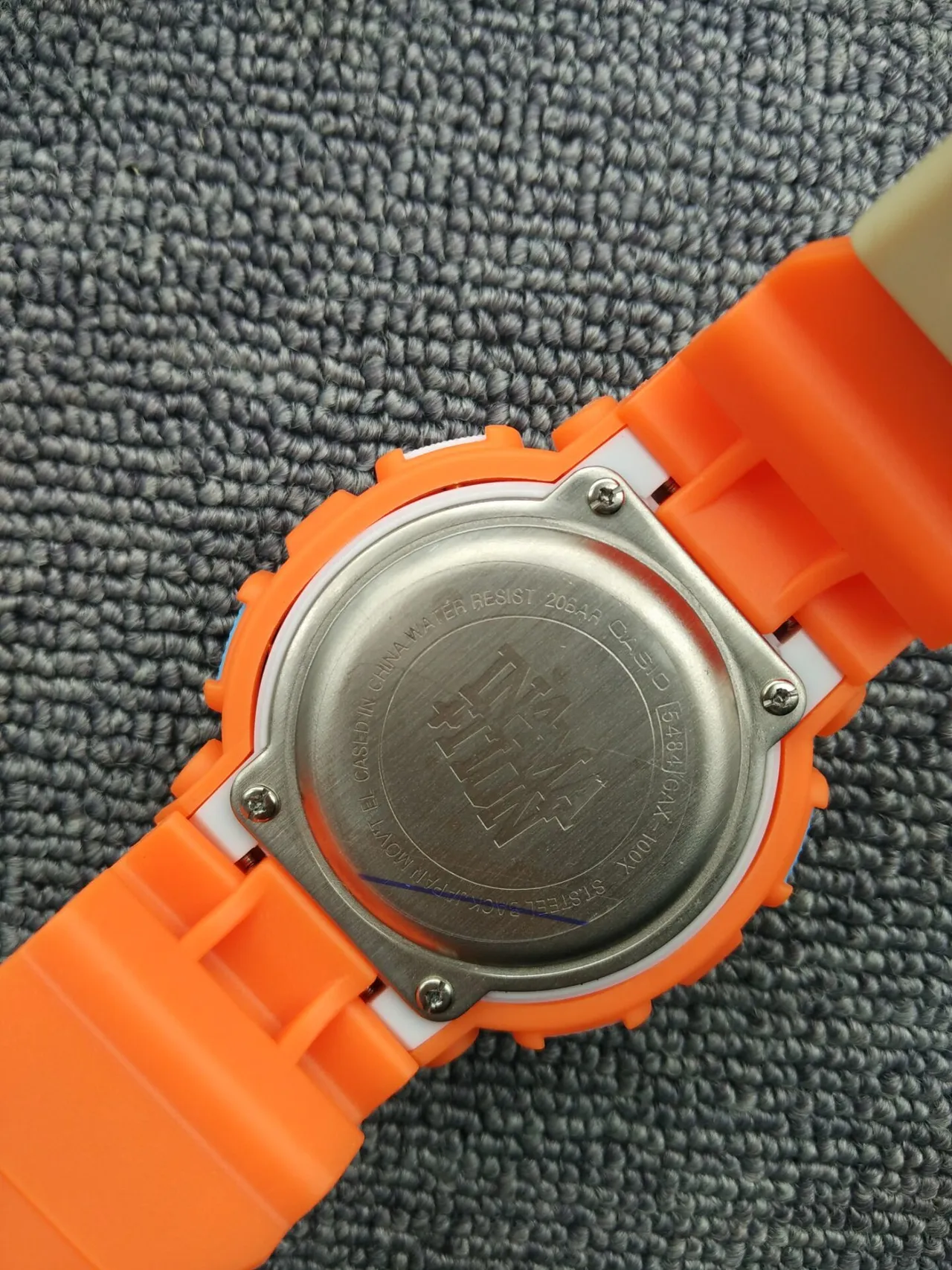 卡西欧 G-Shock GA-110 橙色和绿松石运动手表 12