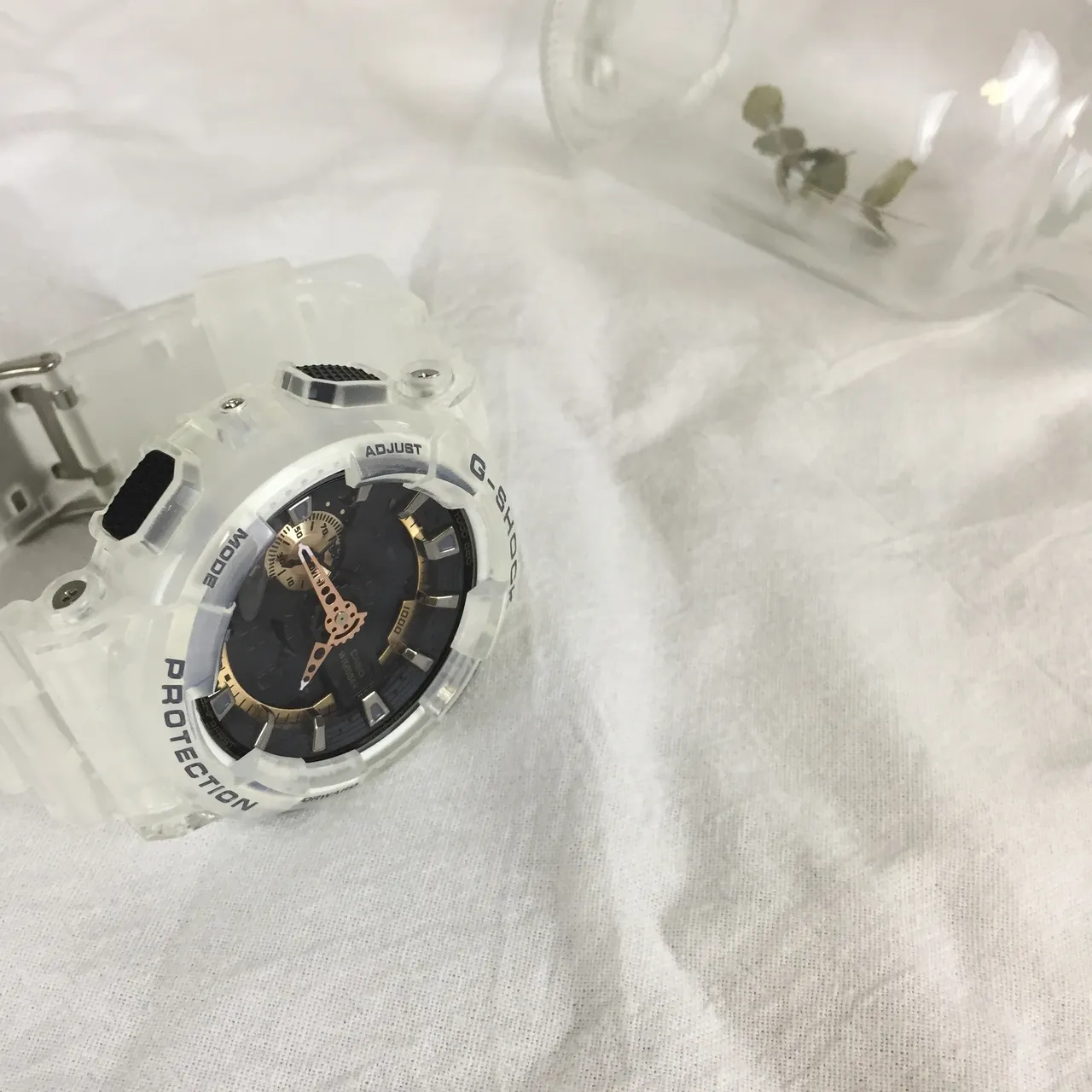 Casio G-Shock GA-110 Reloj deportivo blanco translúcido negro dorado 6