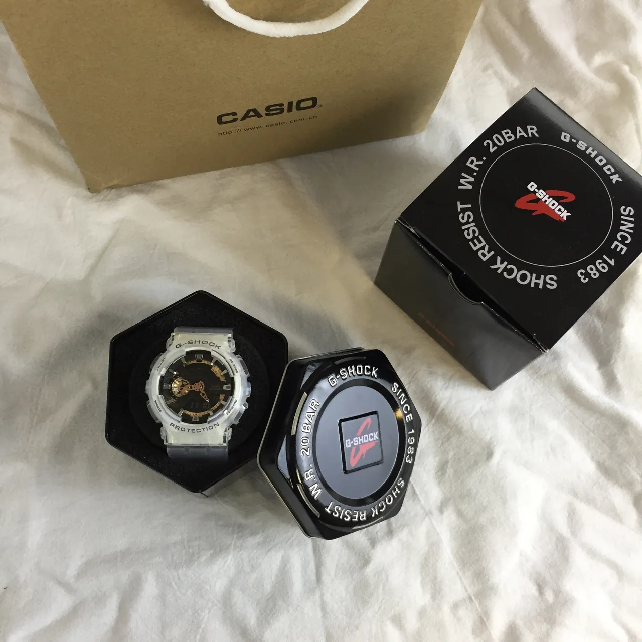 Casio G-Shock GA-110 Reloj deportivo blanco translúcido negro dorado 7