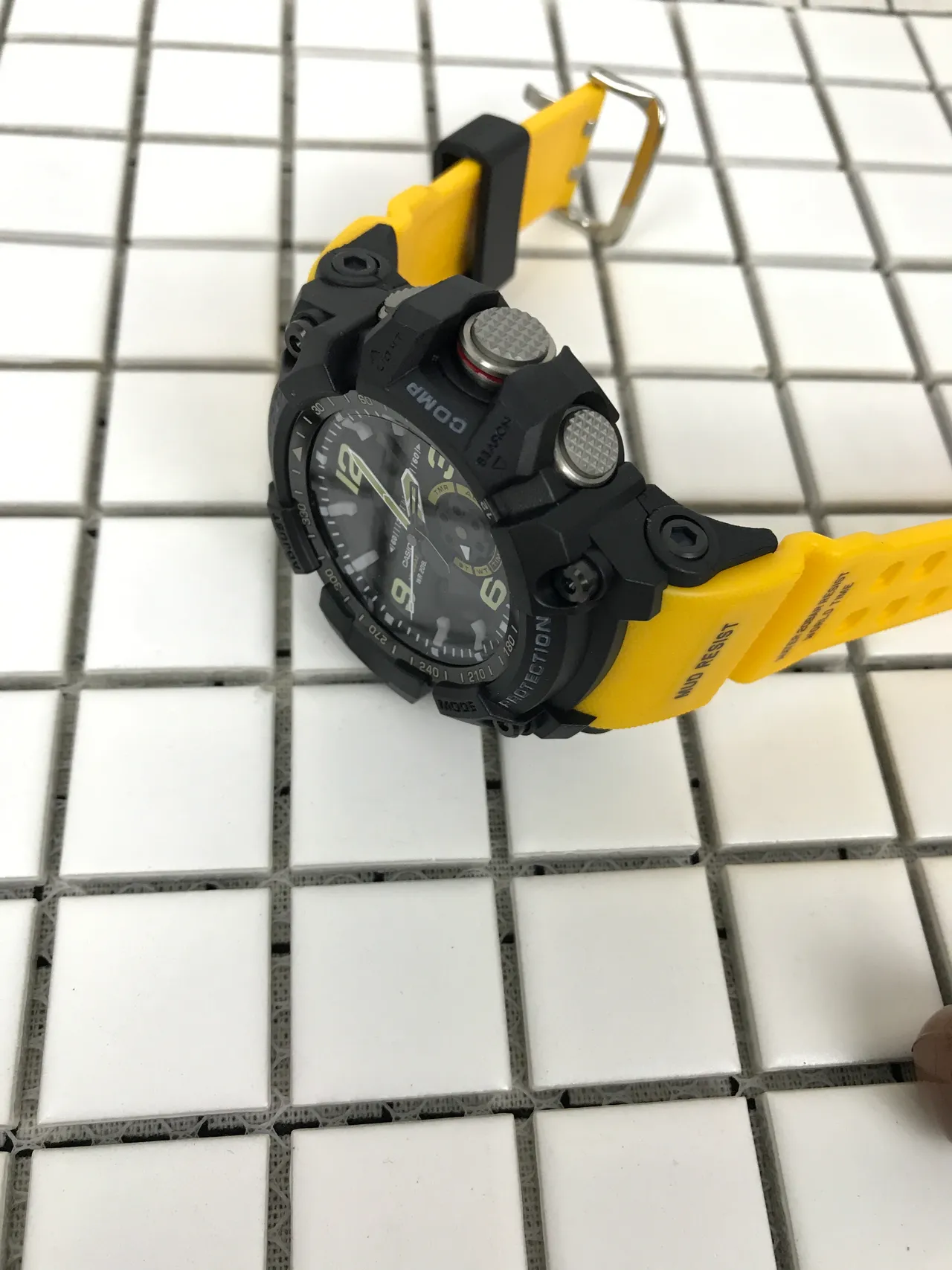 Casio G-Shock Mudmaster Reloj Deportivo Negro y Amarillo 3