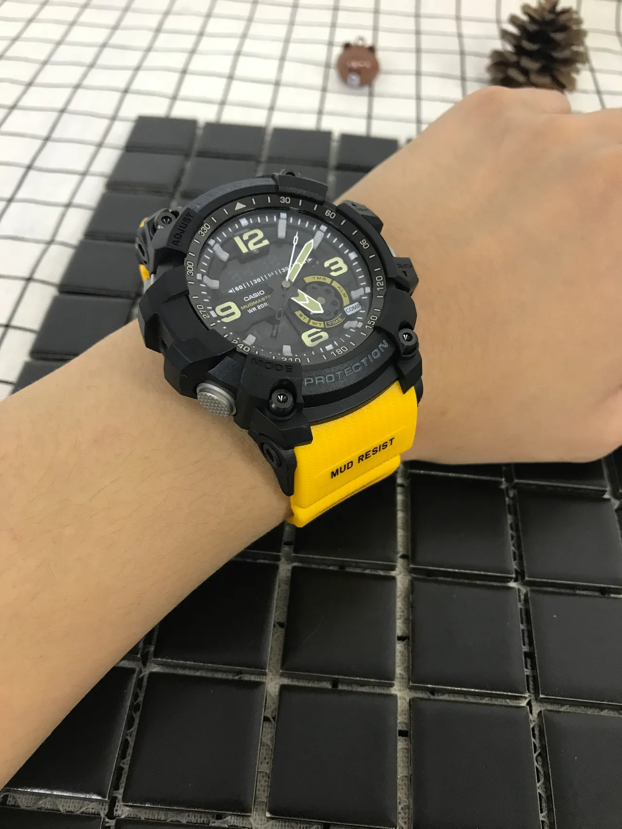 Casio G-Shock Mudmaster Reloj Deportivo Negro y Amarillo 9