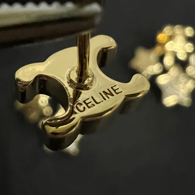 Celine 金色调 Pavé 水晶 星形垂坠耳环 2