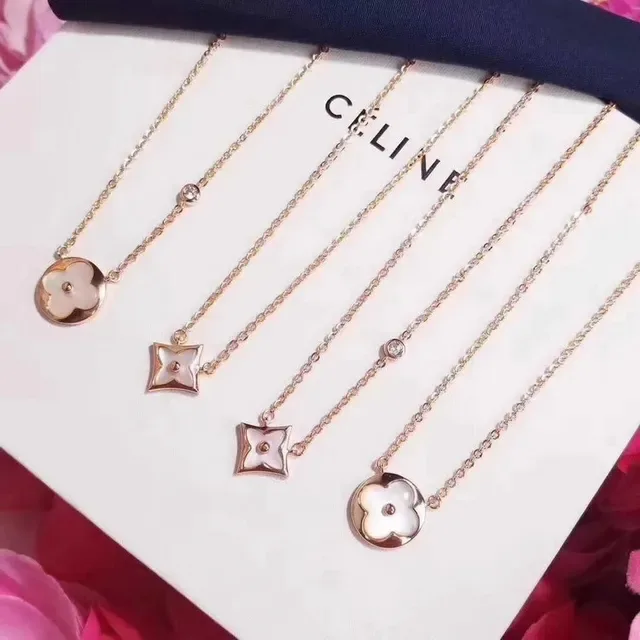 Céline Triomphe 花卉珍珠母吊坠项链 5