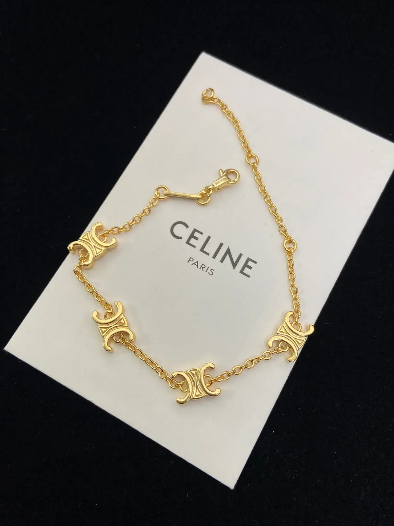 Celine Triomphe سوار سلسلة نموذج لوغو بلون ذهبي 3