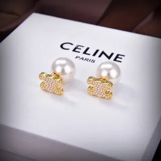 Celine Triomphe मोती पीछे सोने की टोन लॉगो स्टड ईयररिंग्स