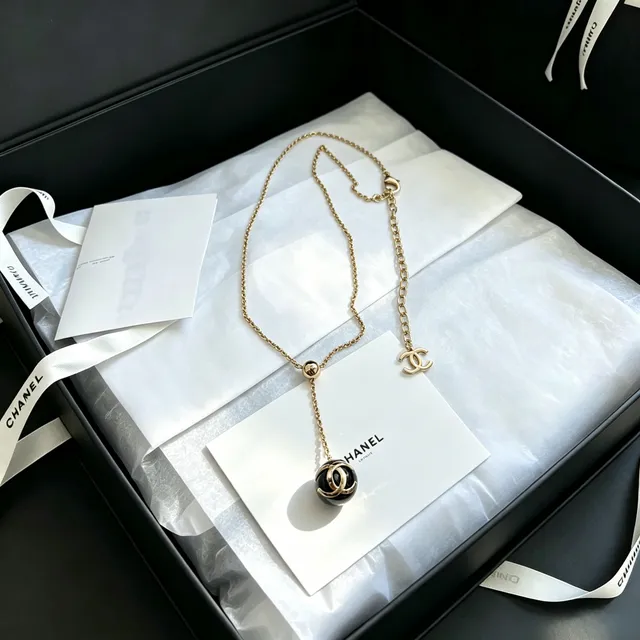 Chanel Collier Chaîne Style Lariat en Noir et Or 4