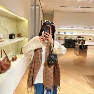 Chanel Black Gold Quilted Strap Chain Bag