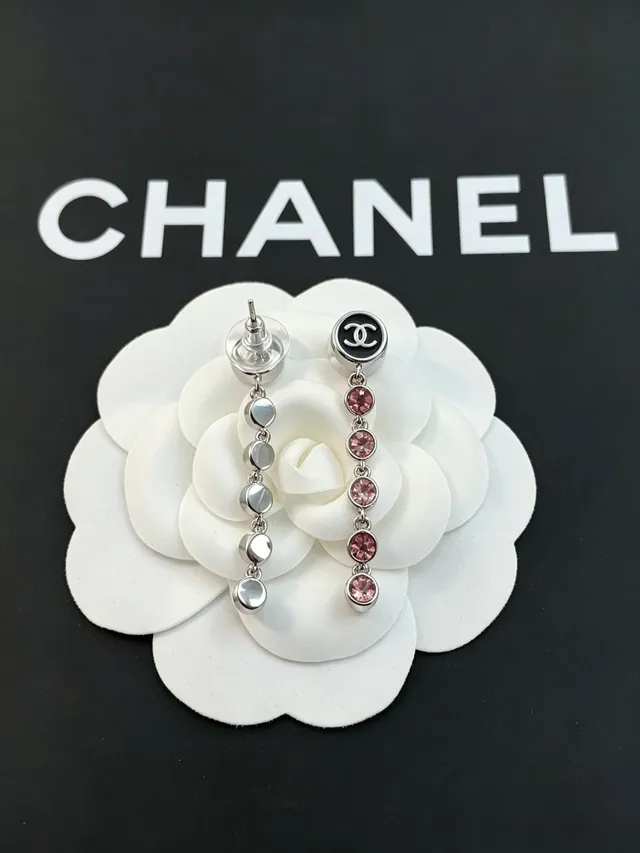 Chanel CC Logo أقراط كريستال وردية قطرة 2