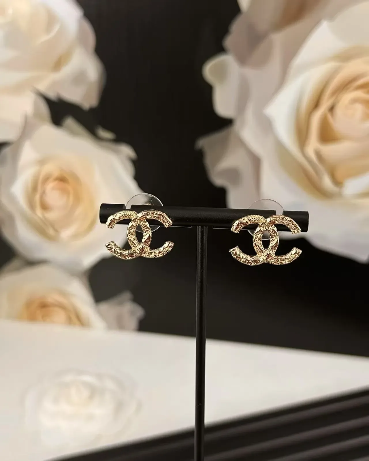 Chanel CC Logo Stud Gold Black Interlocking Textured Metal Earrings 5