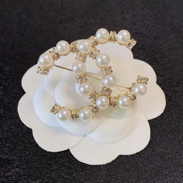 Chanel CC Pearl and Crystal Brooch 7
