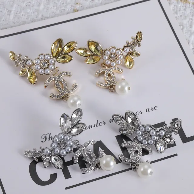 Chanel Boucles d'oreilles perles motif floral or argent 6