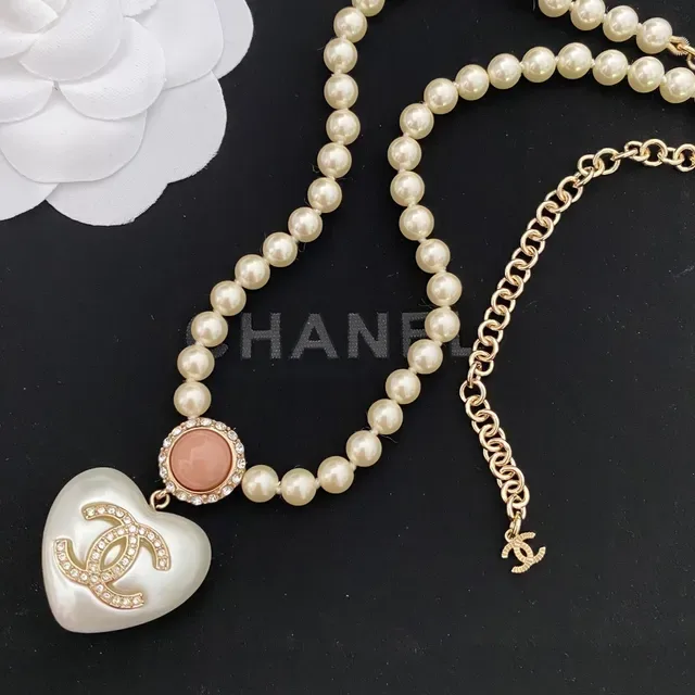 Chanel Pearl Double-Strand Heart Pendant Necklace 7