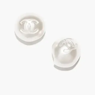 Chanel Effet Perle CC Logo Stud Earrings