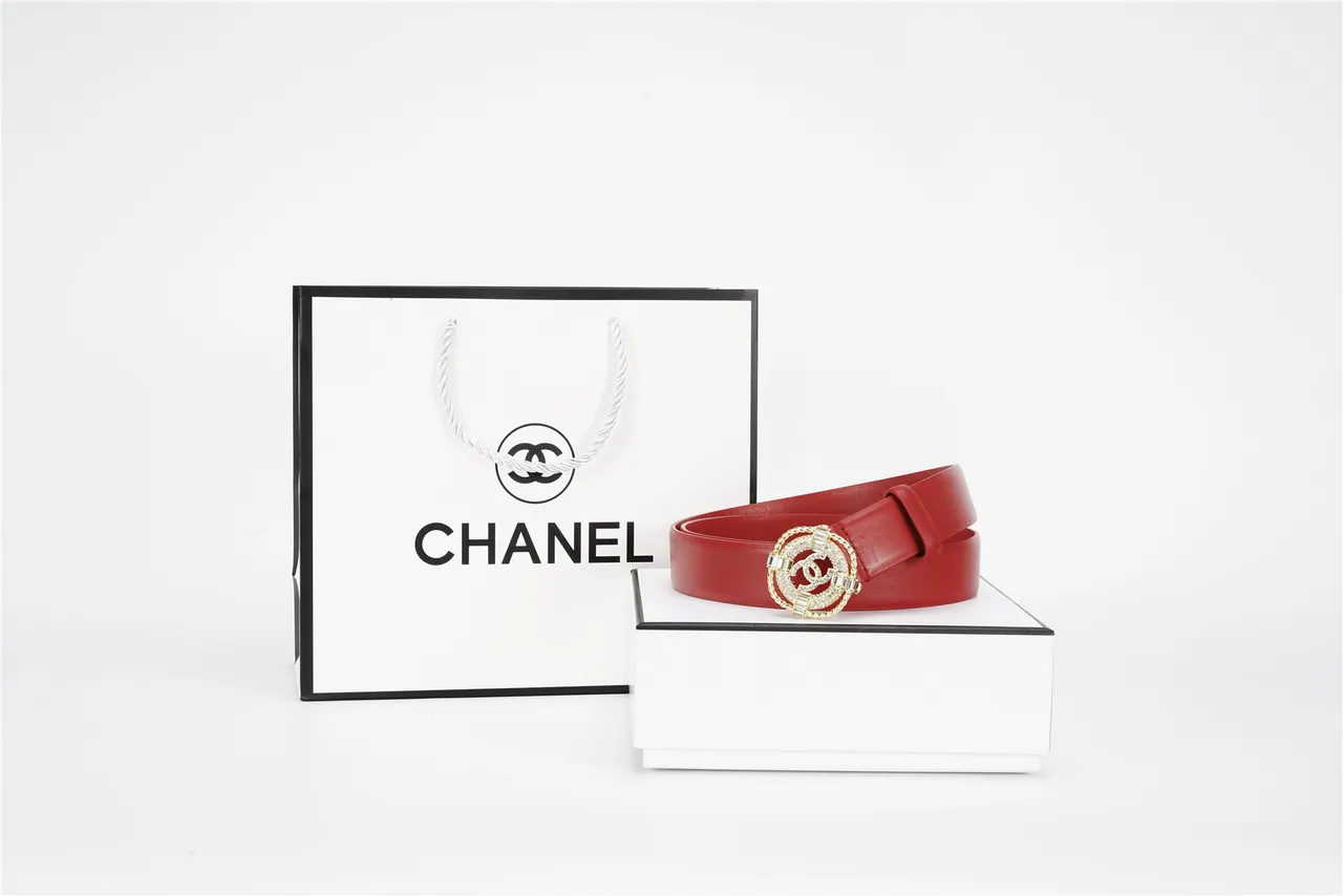 Cinto de couro Chanel vermelho dourado com fivela de trança de corda com cristais 5