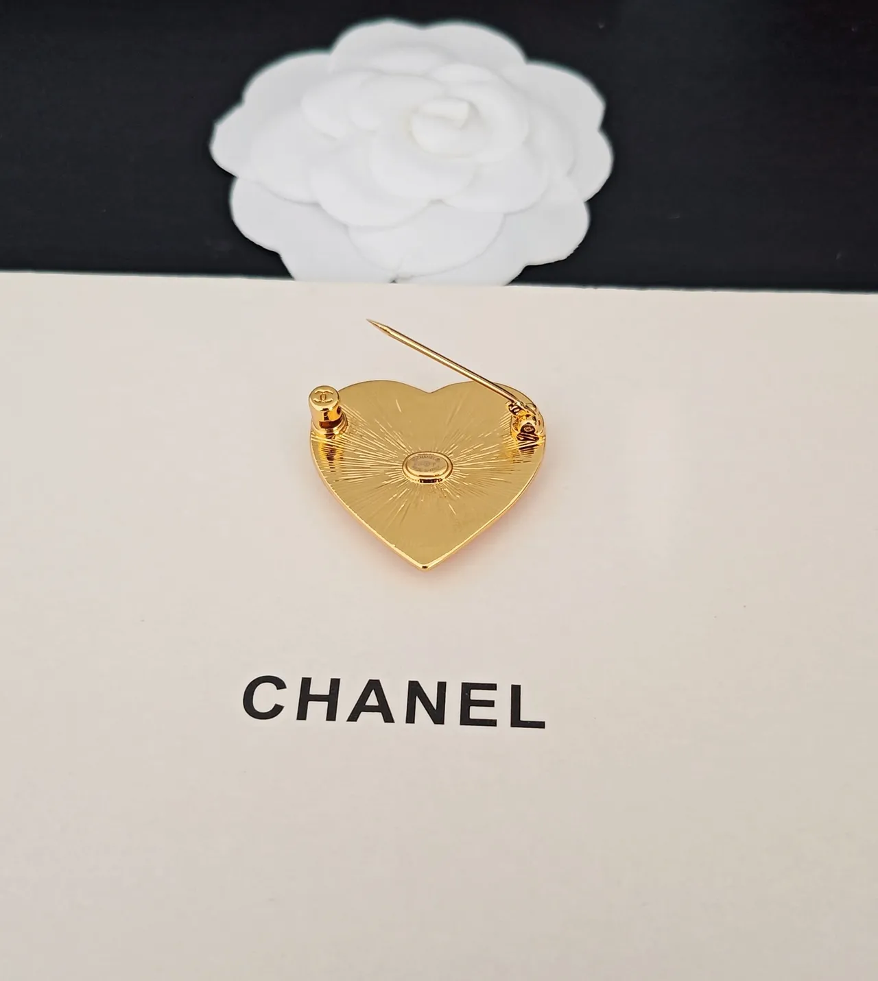 Chanel Red Gold Heart-Shaped Enamel-Filled Brooch 2