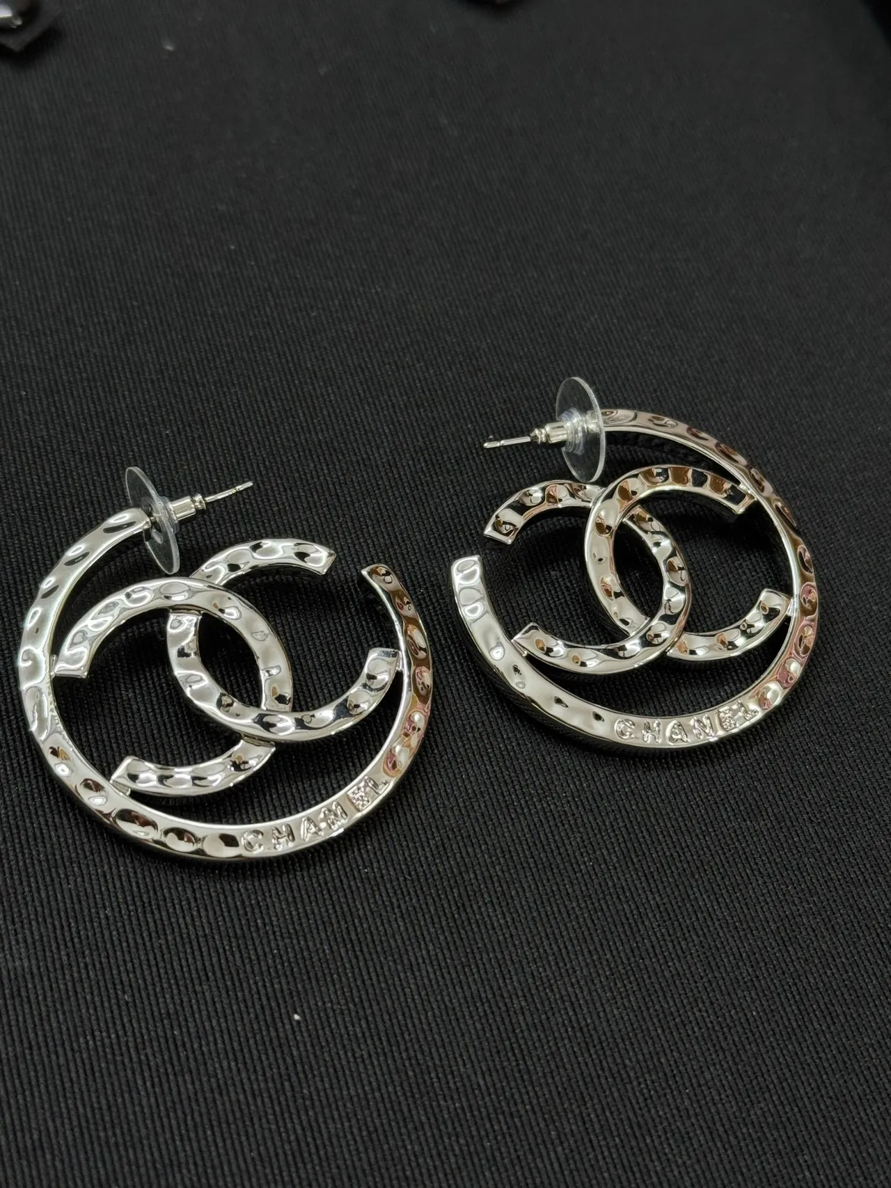 Chanel Silver Hammered Texture Interlocking CC Logo Earrings 2