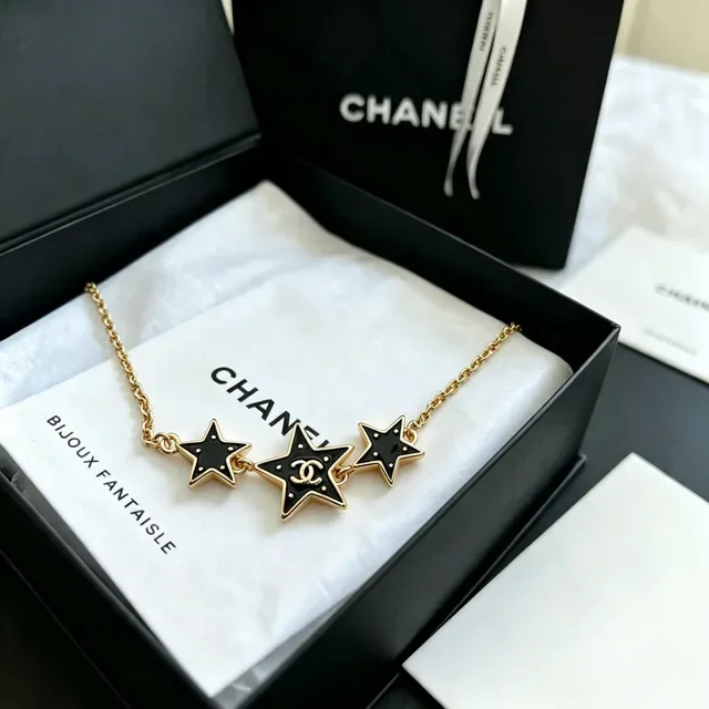 Chanel Three Stars Black Enamel and Gold-Tone Necklace 4
