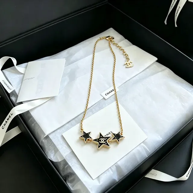 Chanel Three Stars Black Enamel and Gold-Tone Necklace 6
