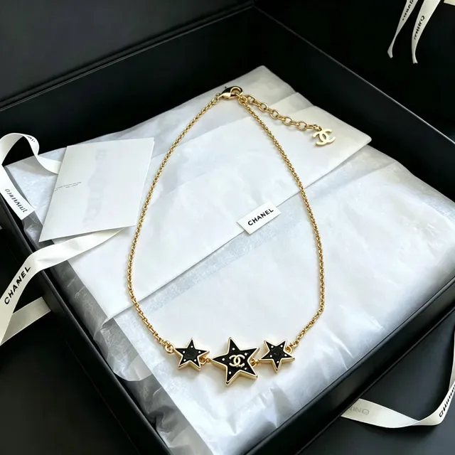 Chanel Three Stars Black Enamel and Gold-Tone Necklace 7