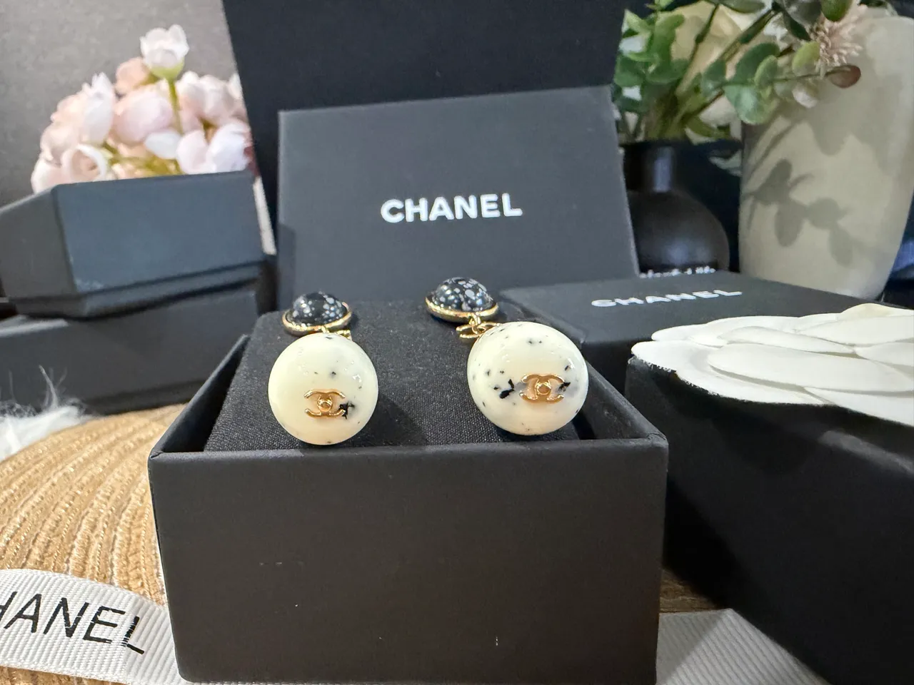 Chanel White Black Gold-Tone Hardware Two-Tiered Stone Construction Earrings 2