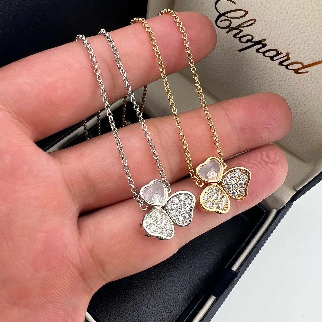 Chopard चांदी पारदर्शी Pavé-Set डायमंड हार्ट्स मूवेबल सेंट्रल नेकलेस 6