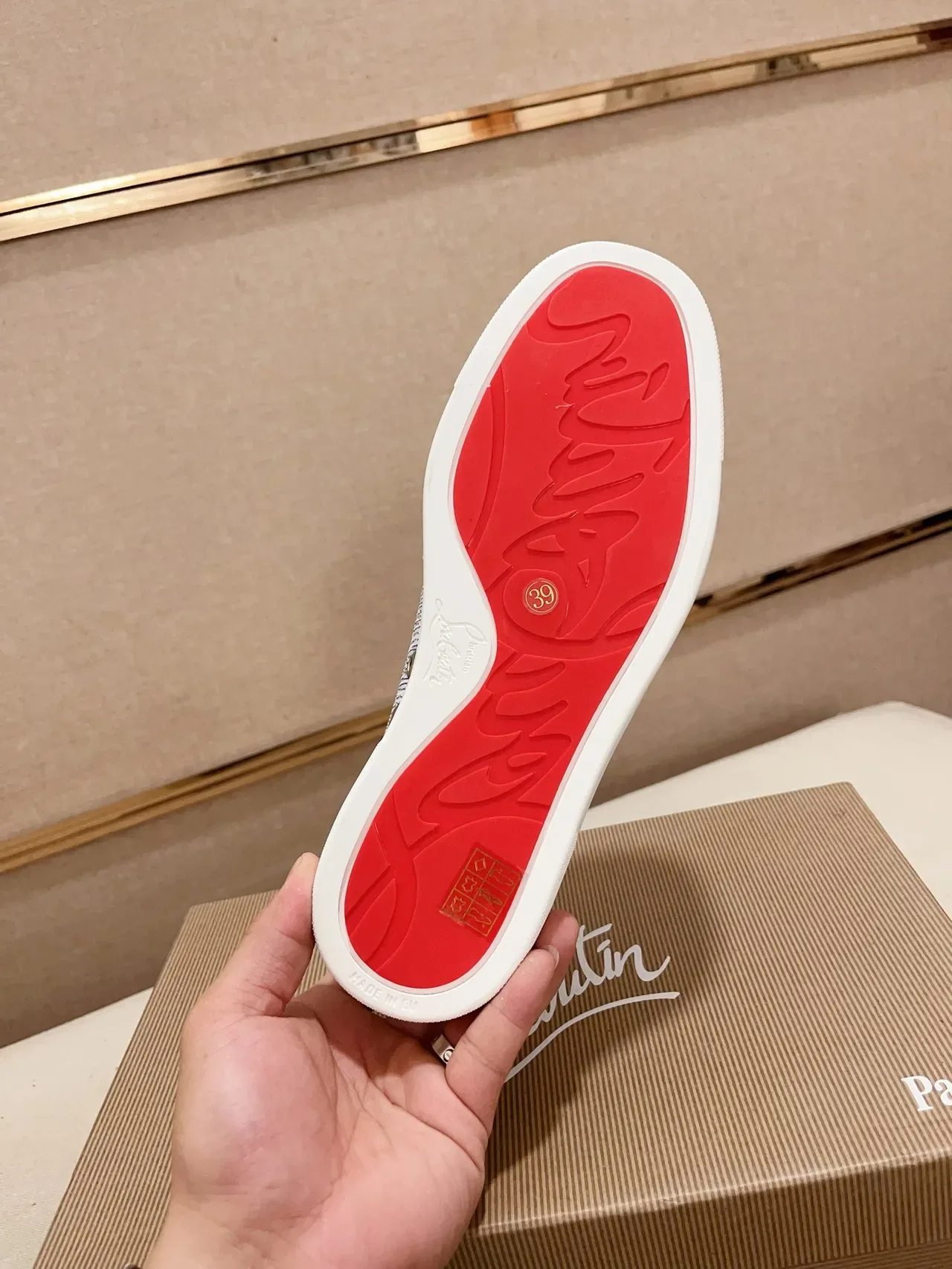 Christian Louboutin 黑色蓝色 镶钉脚趾盖 针织渐变鞋面 运动鞋 2