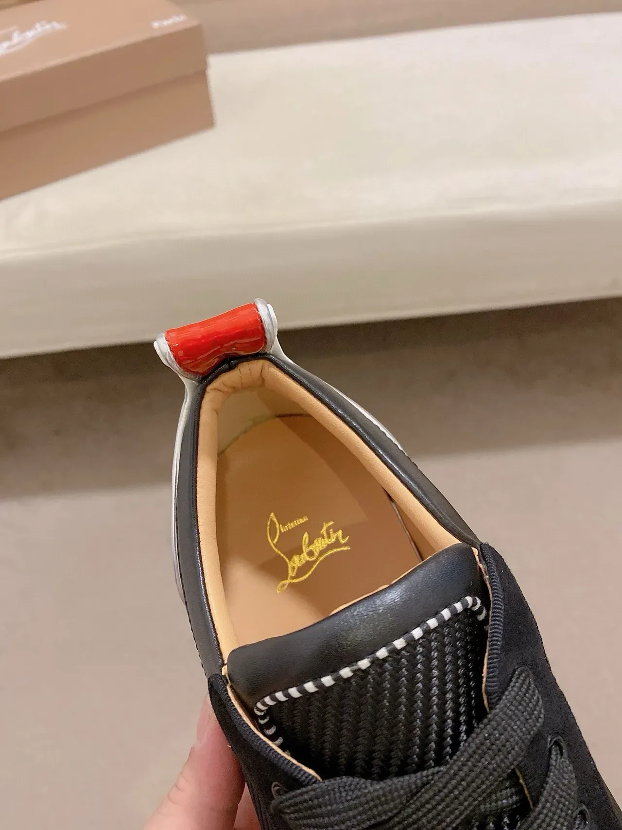 Christian Louboutin काला लाल स्पाइक टो मेश-सुएड हाइब्रिड अपर लाइफस्टाइल स्नीकर 6