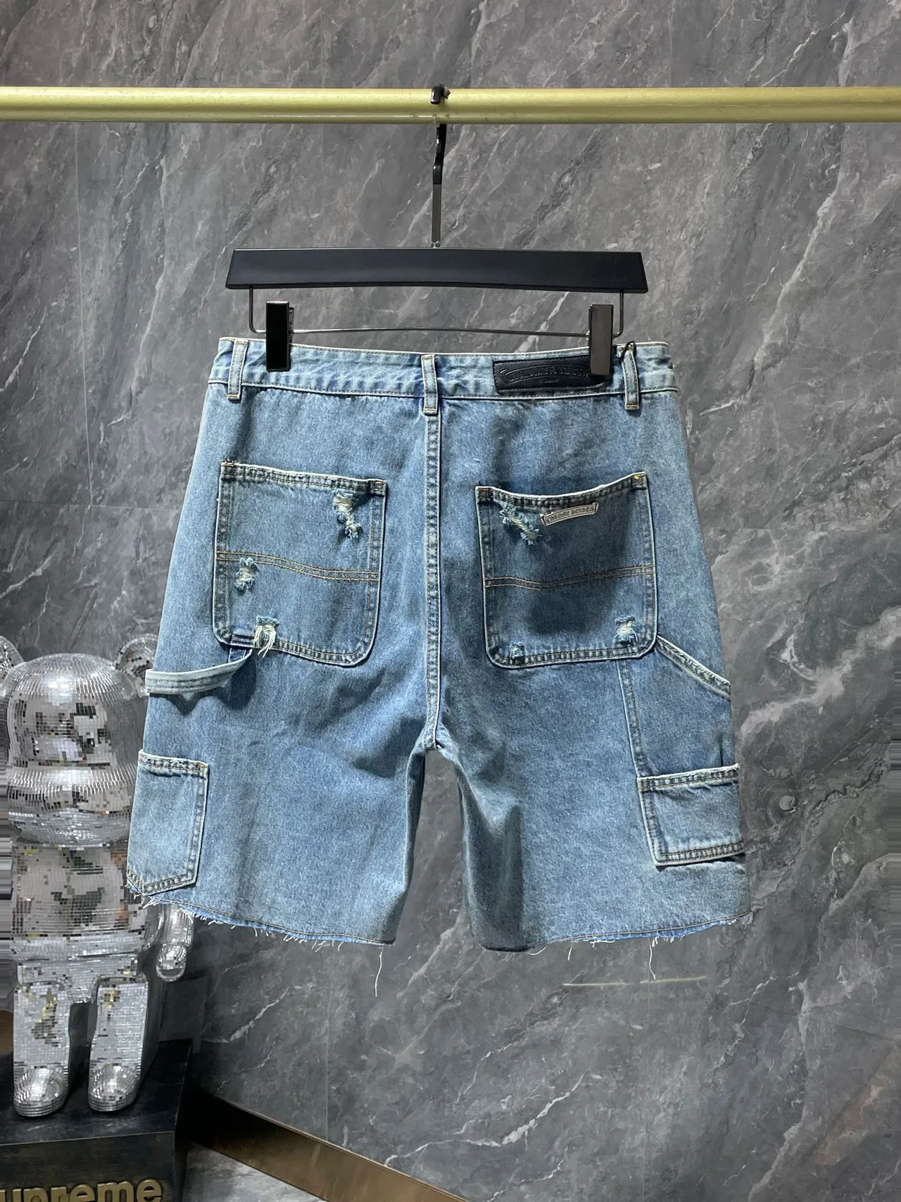 Chrome Hearts 破洞补丁十字绣牛仔短裤 3