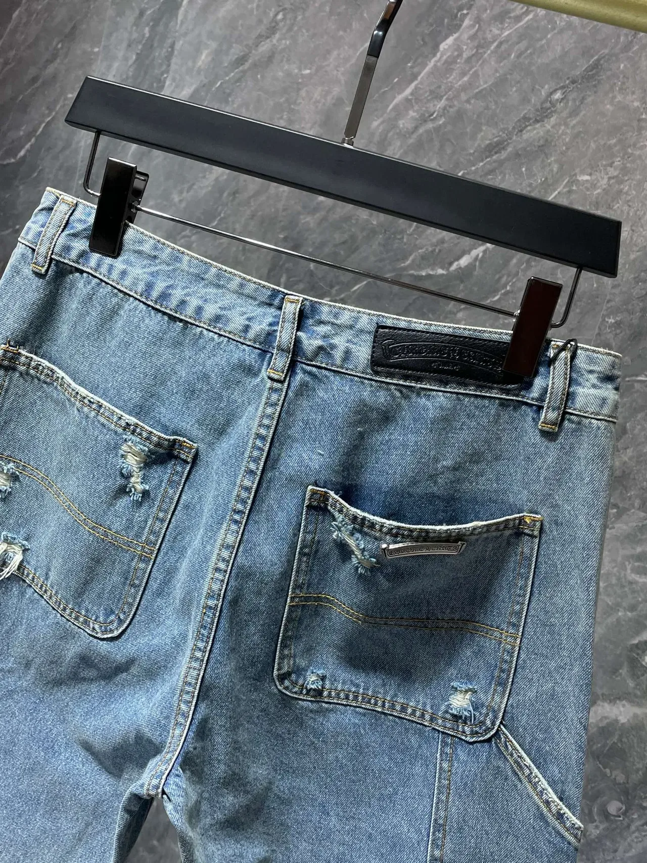 Chrome Hearts 破洞补丁十字绣牛仔短裤 8