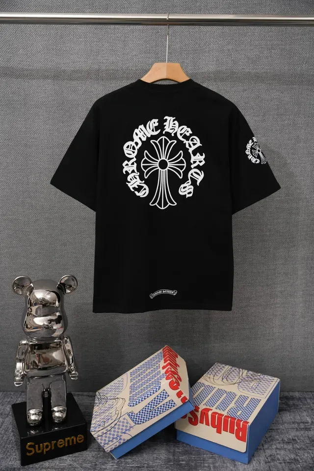 Chrome Hearts সূচিকর্ম করা কলার ক্রস লোগো কালো টি-শার্ট 4