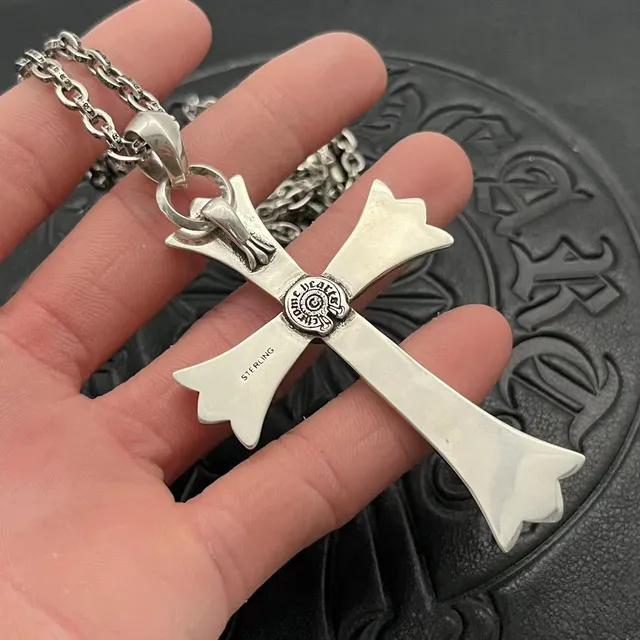 Chrome Hearts খাঁজকাটা ক্রস পেন্ডেন্ট সিলভার নেকলেস 4