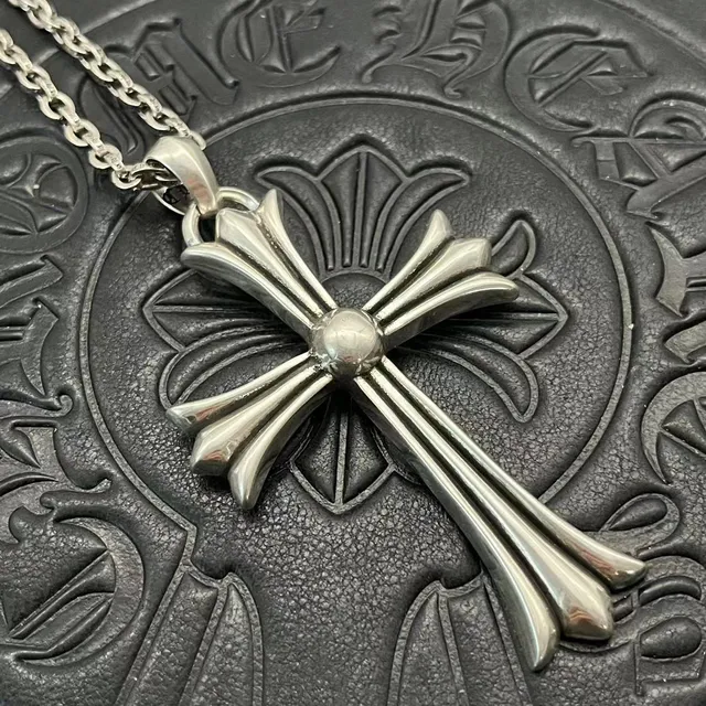 Chrome Hearts খাঁজকাটা ক্রস পেন্ডেন্ট সিলভার নেকলেস 7