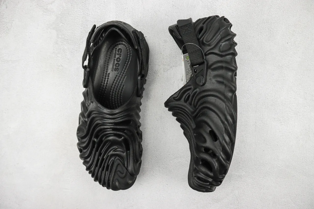 Crocs Black Molded Foam Sculpted Wave Ridges Clog 3