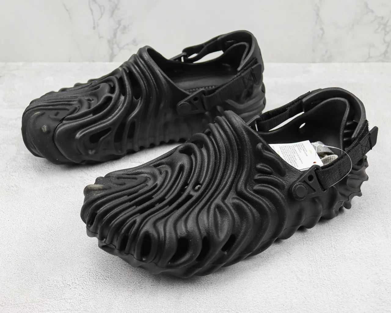 Crocs Black Molded Foam Sculpted Wave Ridges Clog 4