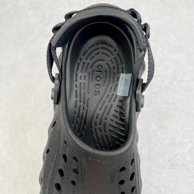 Crocs Echo Clog Negro Espuma Moldeada Mula 6