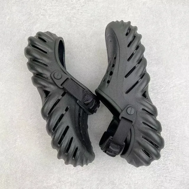 Crocs Echo Clog Negro Espuma Moldeada Mula 8