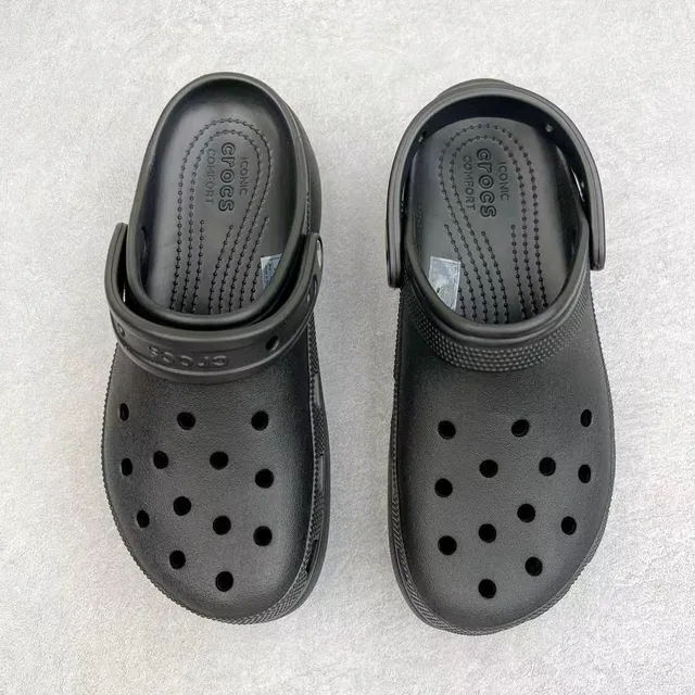 Crocs Echo Clog Black Platform Clog 9