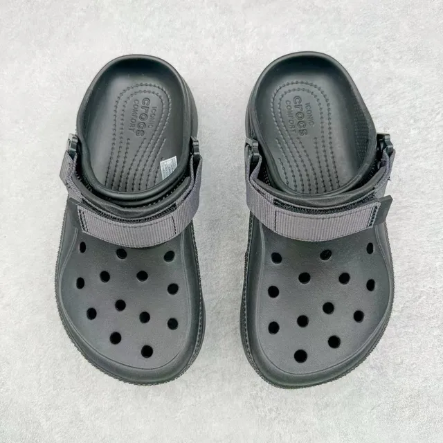 Crocs Echo Clog काला प्लेटफॉर्म स्ट्रैप क्लॉग 2
