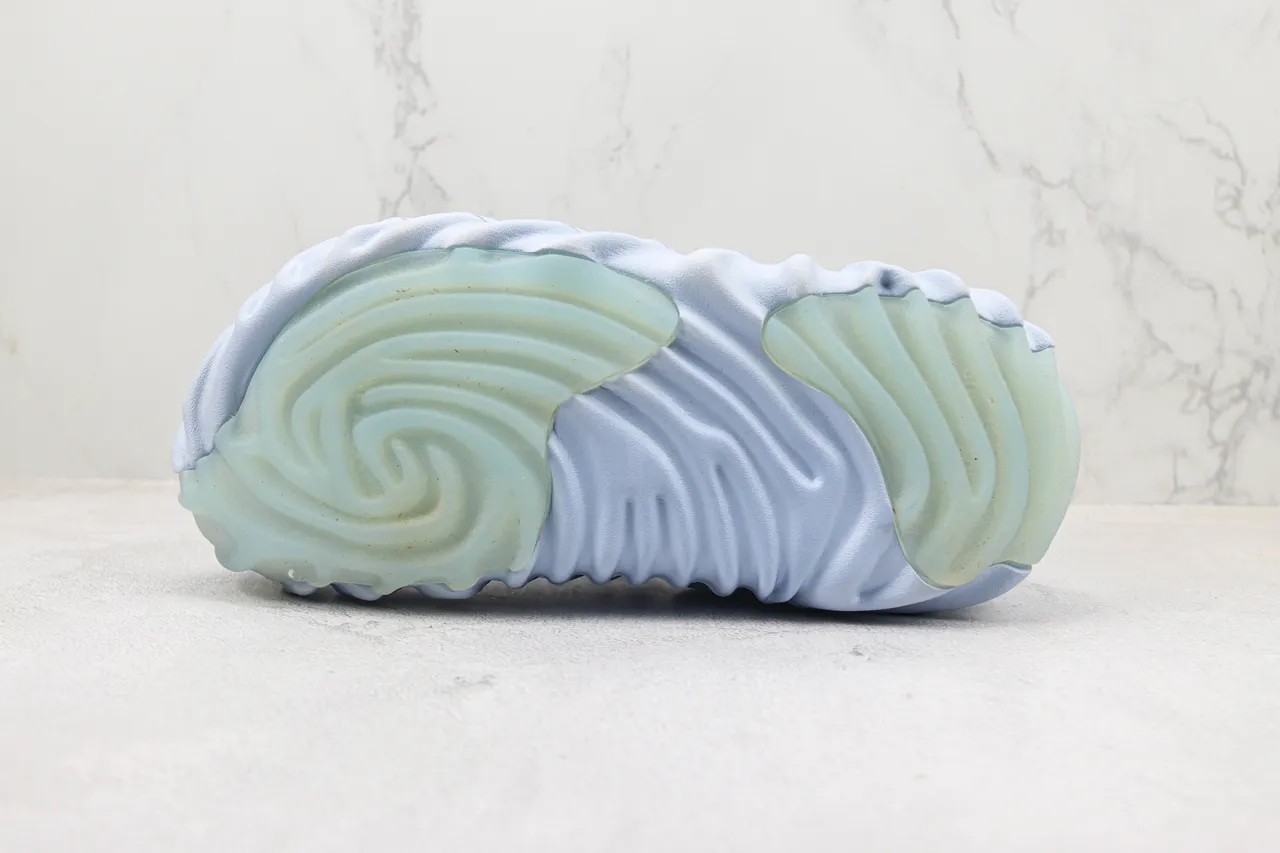 Crocs Echo Clog হালকা নীল আকৃতিযুক্ত ফোম ক্লগ 8