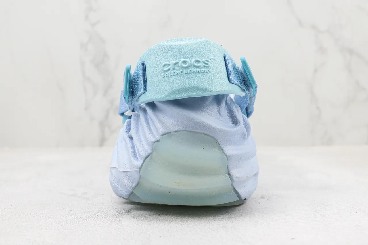 Crocs Echo Clog হালকা নীল আকৃতিযুক্ত ফোম ক্লগ 9