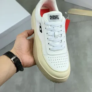 Diesel White Beige Leather Upper Perforated Toe Cap Lifestyle Sneakers