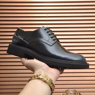 Christian Dior Sapato Oxford Preto de Cap-Toe