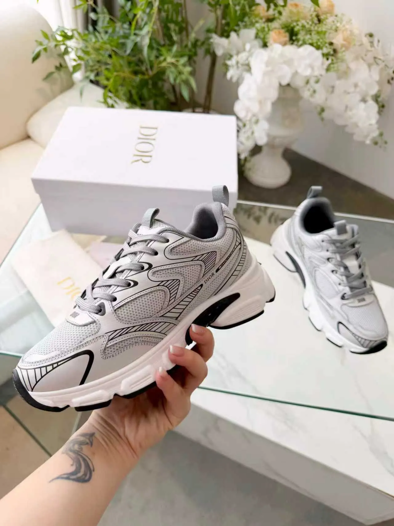 Dior B23 Baskets gris et noir à semelle épaisse 6