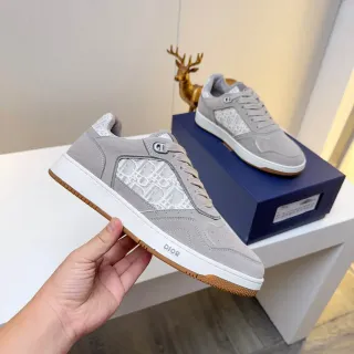 Dior B23 Monogram 灰色麂皮生活方式运动鞋