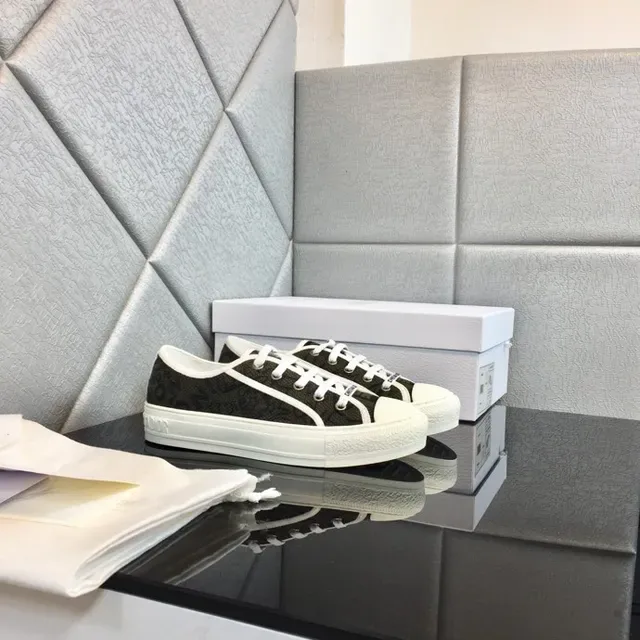 Dior B23 Chaussures lifestyle en canvas monogrammé à toe cap blanc 7