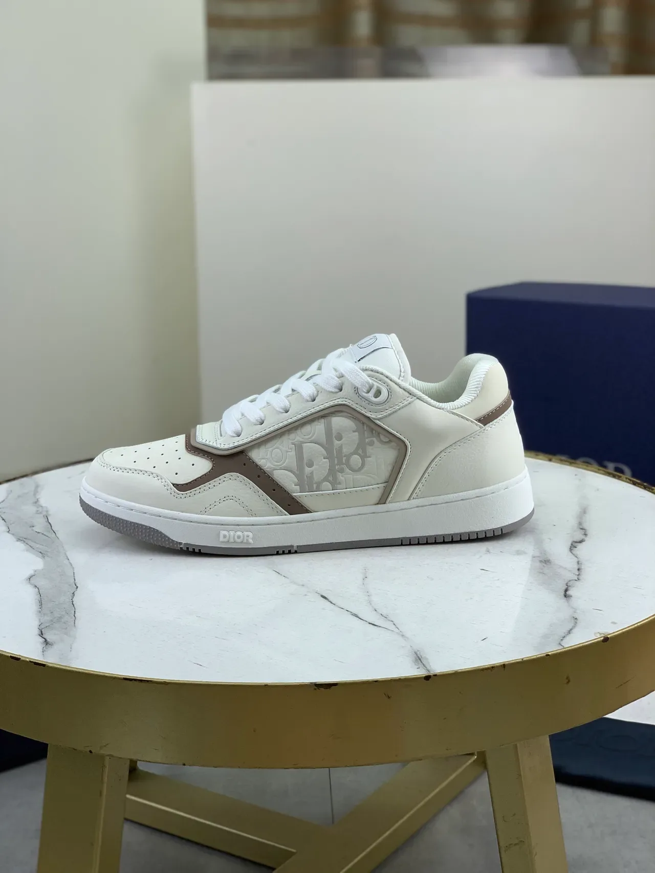Dior B23 Off-White and Taupe 生活方式运动鞋 5
