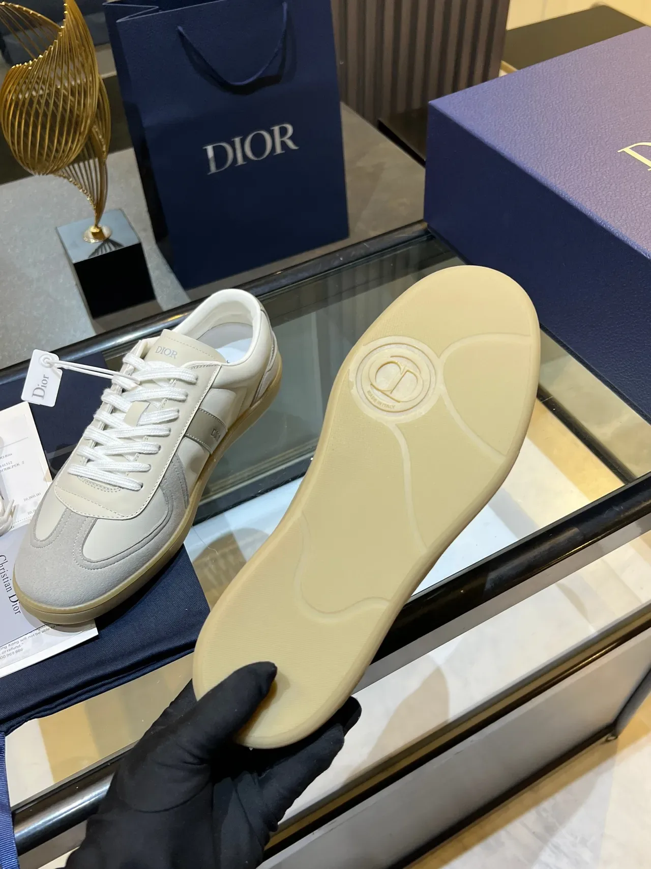 Dior B27 Sneakers Lifestyle de Cuero y Ante Blanco y Gris 2