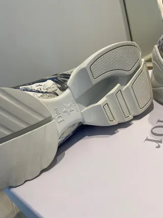 Dior B27 Toile Print Chaussures chunky blanches et bleues 3