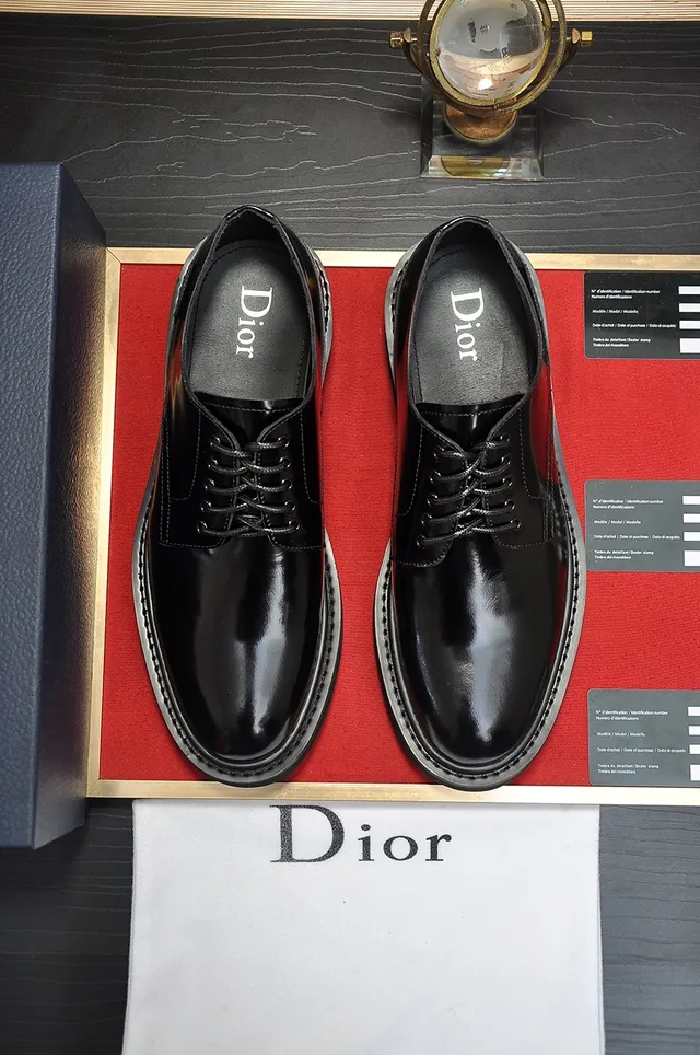 Dior 黑色牛头抛光皮革牛津鞋 5