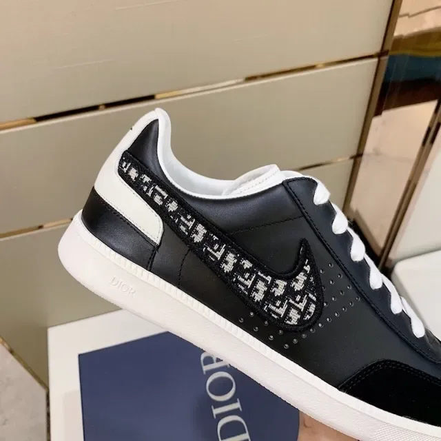 Dior Chaussures Lifestyle Noires Blanches Low-Top Monogram Overlay 3